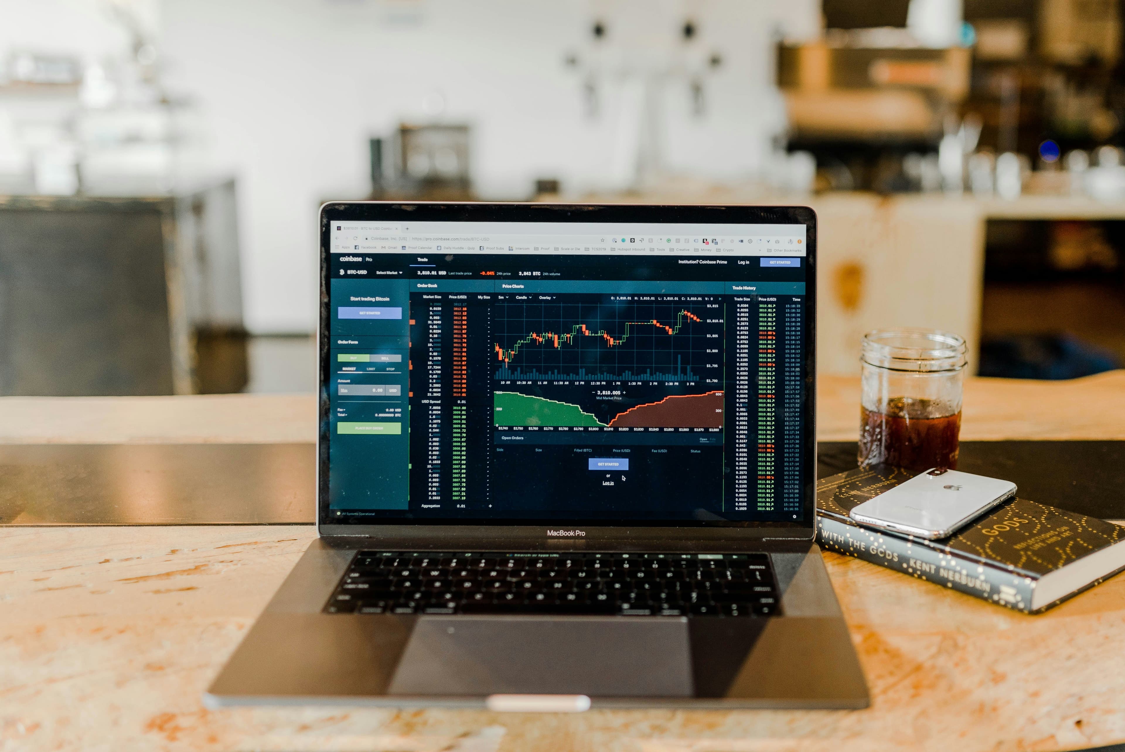 Your Finances in Focus: 500 Words to Sharpen Your Strategy