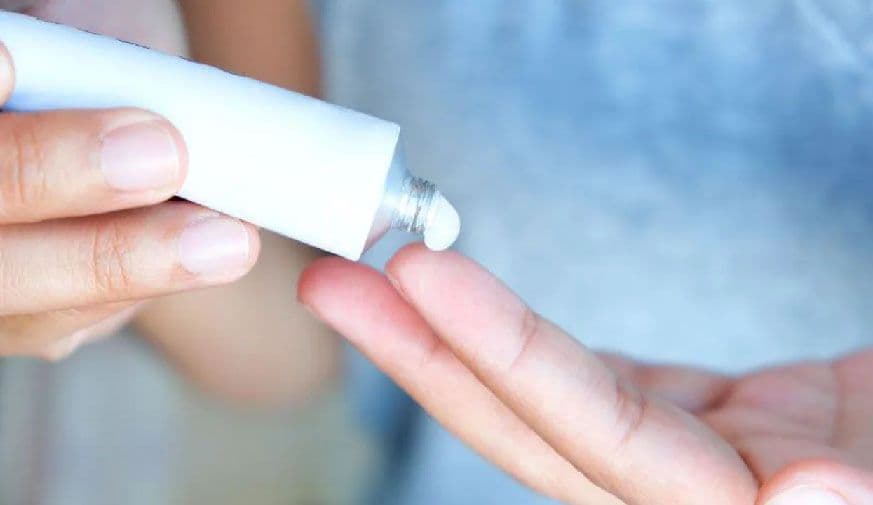 How Well Does 20 Percent Oxybutynin Hydrochloride Lotion Cut Palmar Sweat Volume?