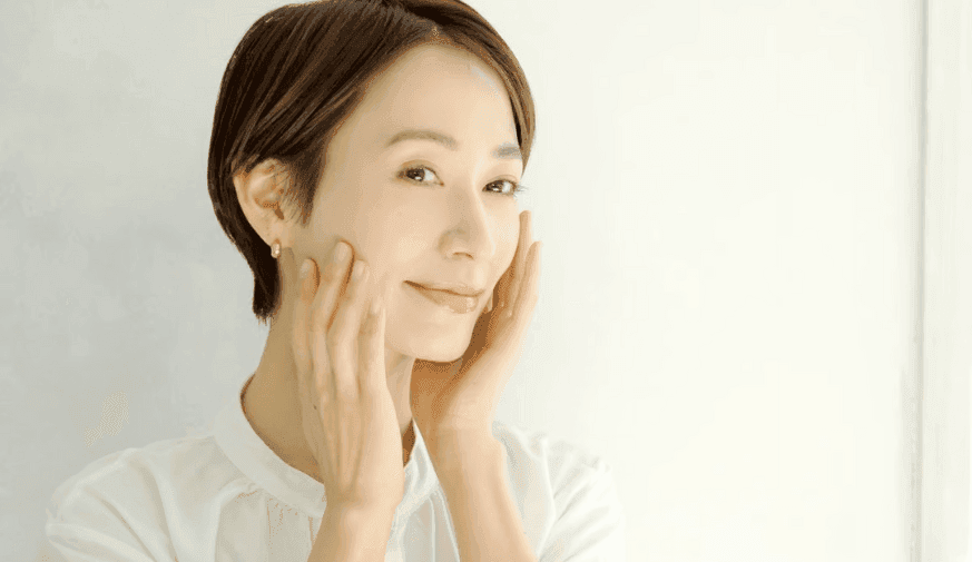 Collagen Peptide Beverage Beneficial for Skin Health in Young Women