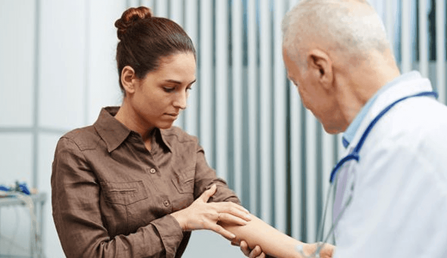 Rituximab + Prednisone Yields Lasting Complete Remission in Pemphigus