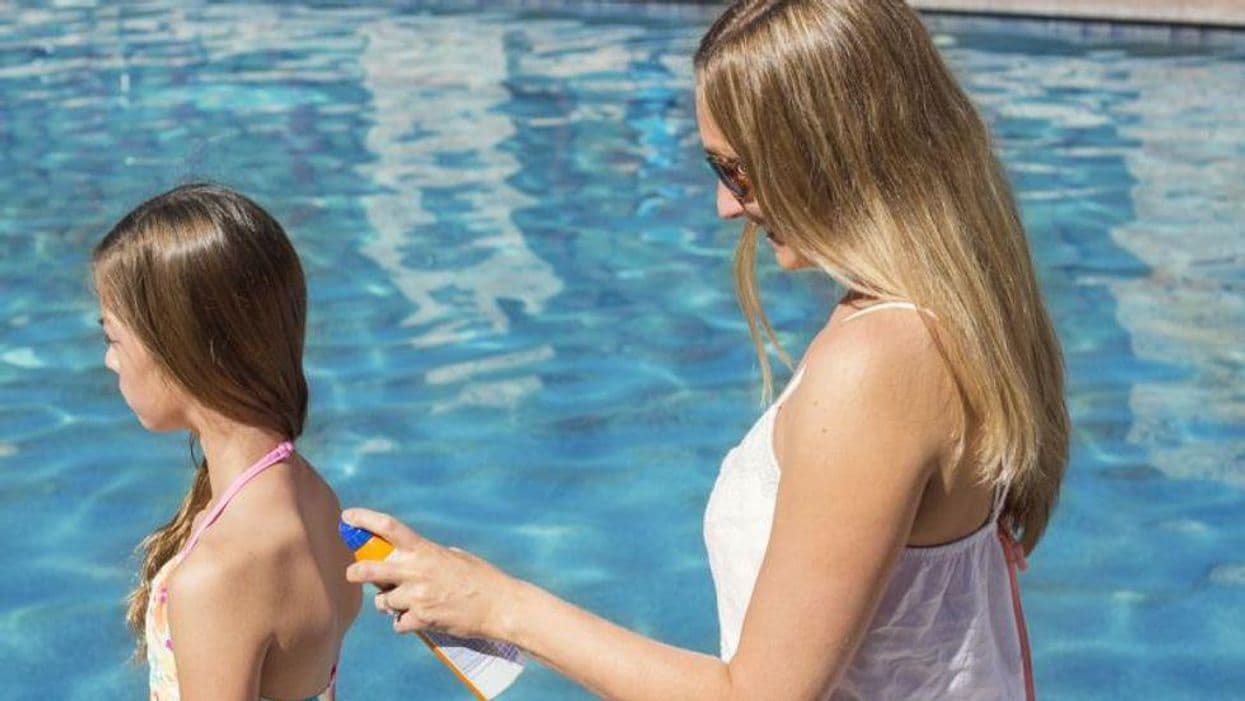Sunscreen Safe, Effective for Reducing Risk for Skin Cancer